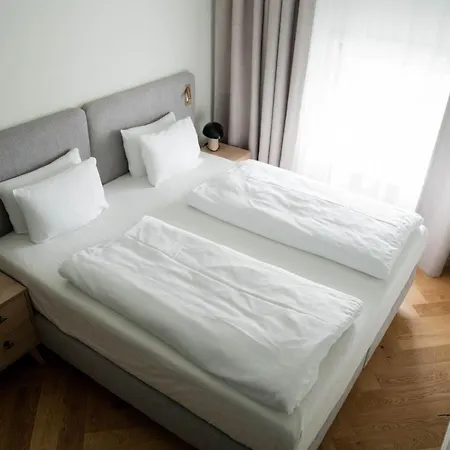 Bob W Old Town Apartmanhotel