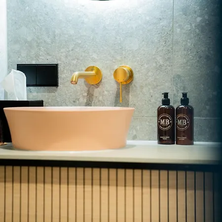 Apartmanhotel Bob W Old Town 4*