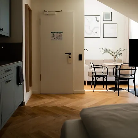 Apartahotel Bob W Old Town 4*